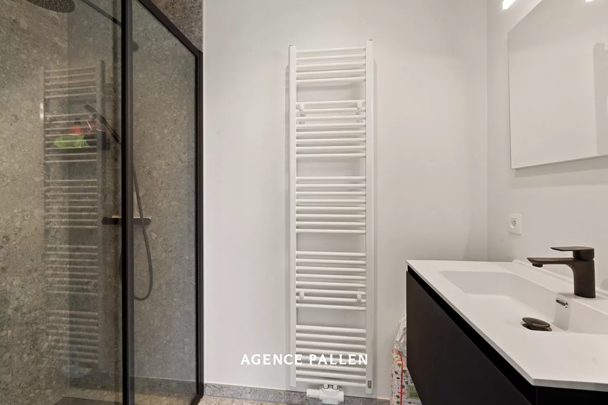 93d0e09a48feb92b2e36ca3ab825122b90327a0a4b631eb1e5fb3a91b6285d29