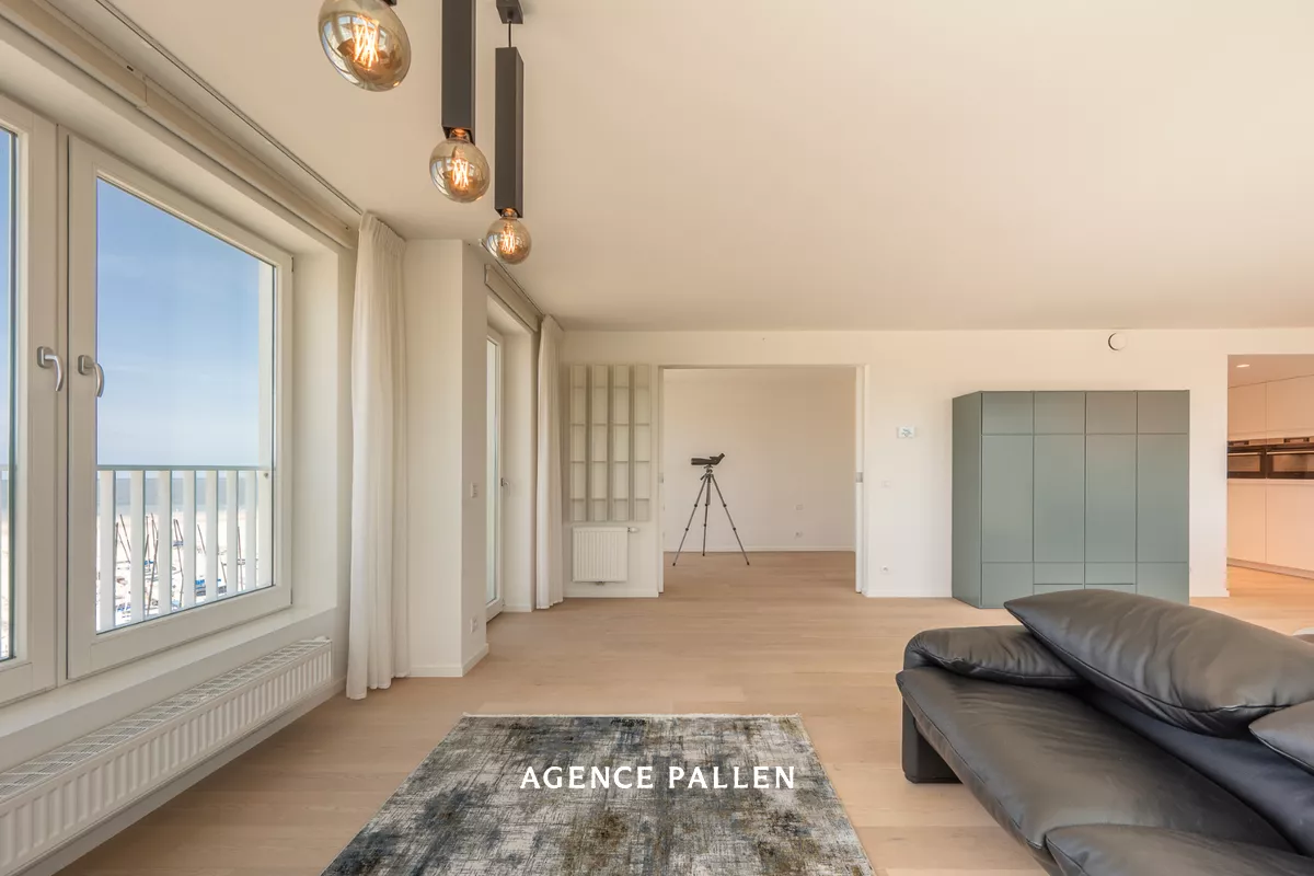 B8e666729a9499da22baeeeee89948d6dad30570bd70ff0847830b72957ea995