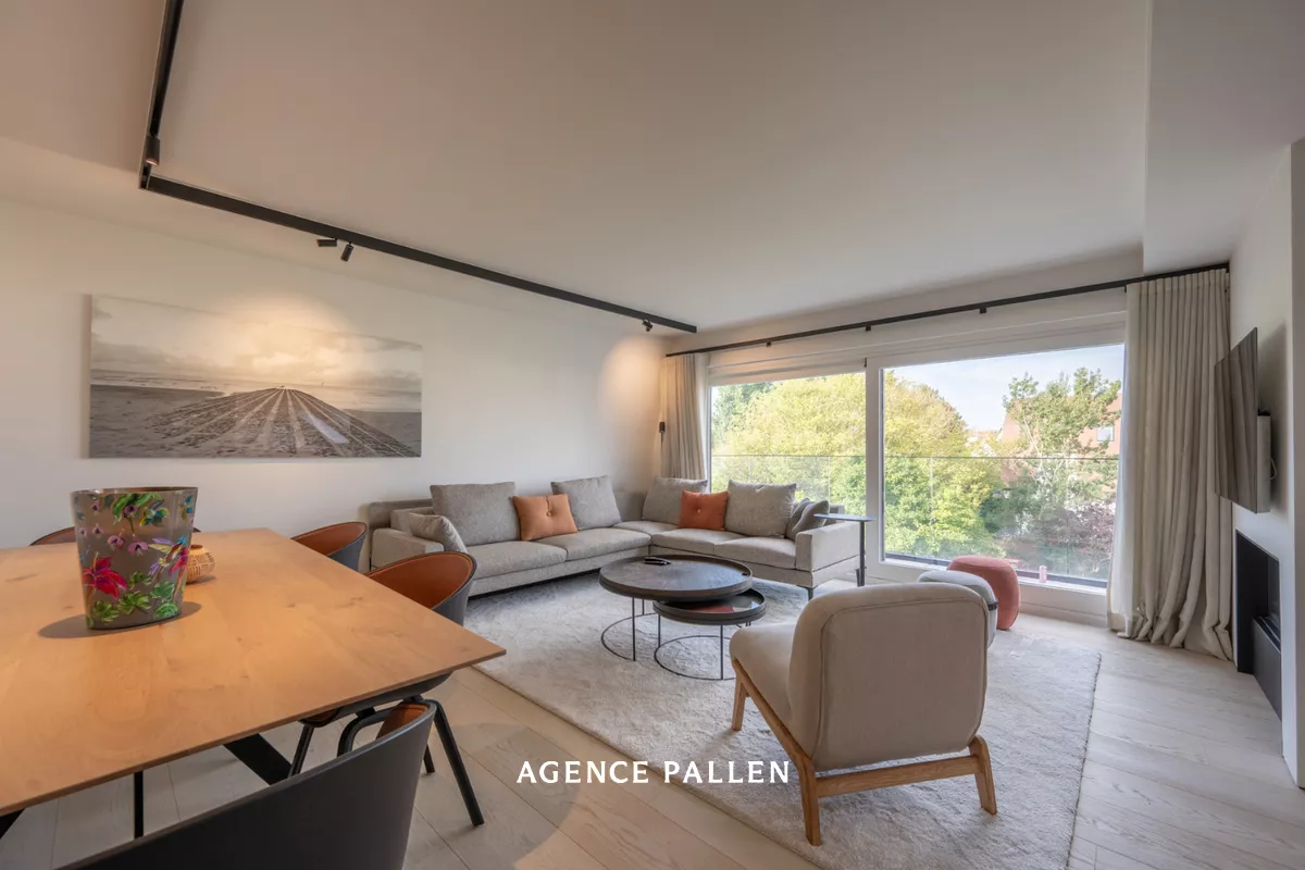 C126425354215eee8774568fef1ed982ebc7c8378a9272e9850d11755e1a0ecf