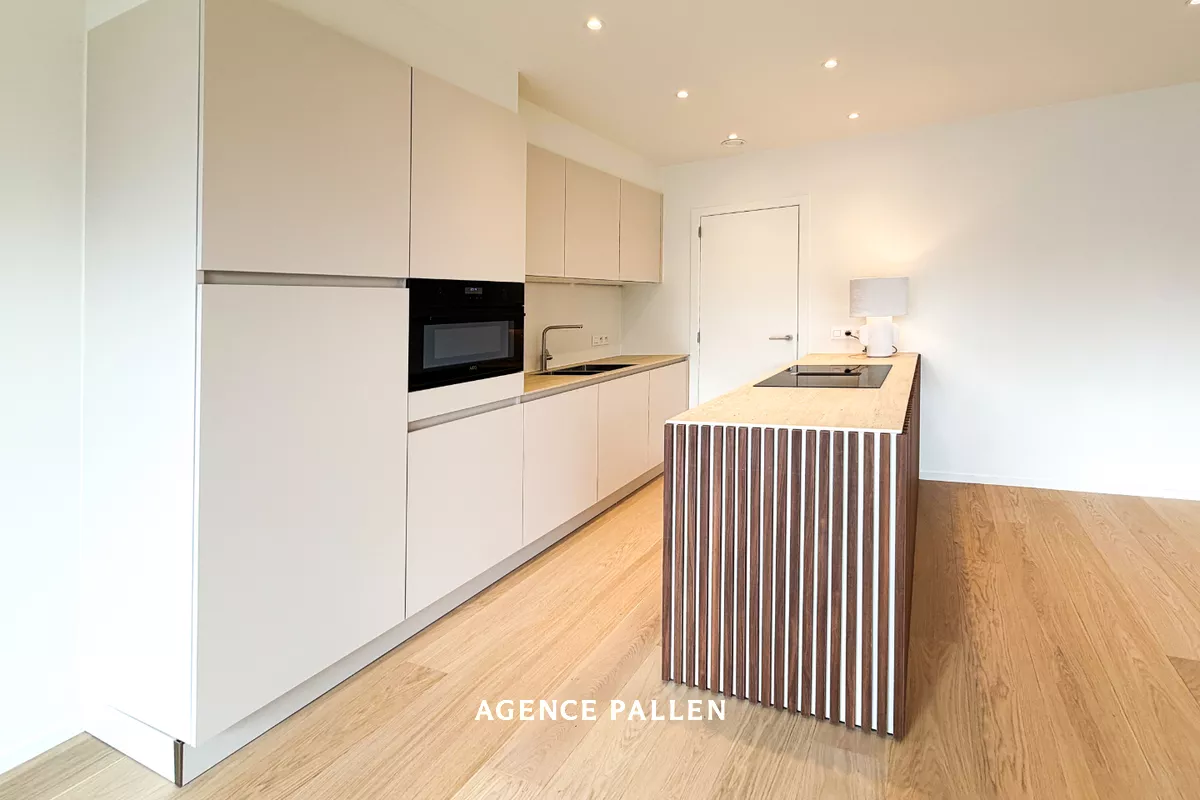 03283c400a84757a6093bfb08512a2efc17fe458a6a831de61a417661a684de3