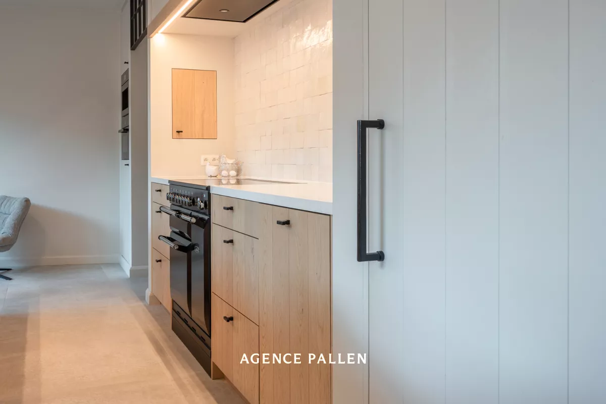 F8f4c4d364b86e62b47b4e4559429ab3bb0617bb649b243758b76a57788417a1