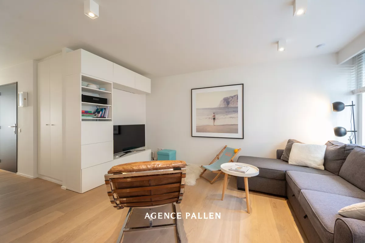 61a4973fd468296f9781d3de70c5e94f0b32269c867514fb0d42815f85d63638