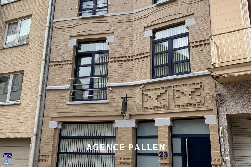 58b8525c81261117f23d00cbfe784b02d74331342635b2d4063b9430c974bd07