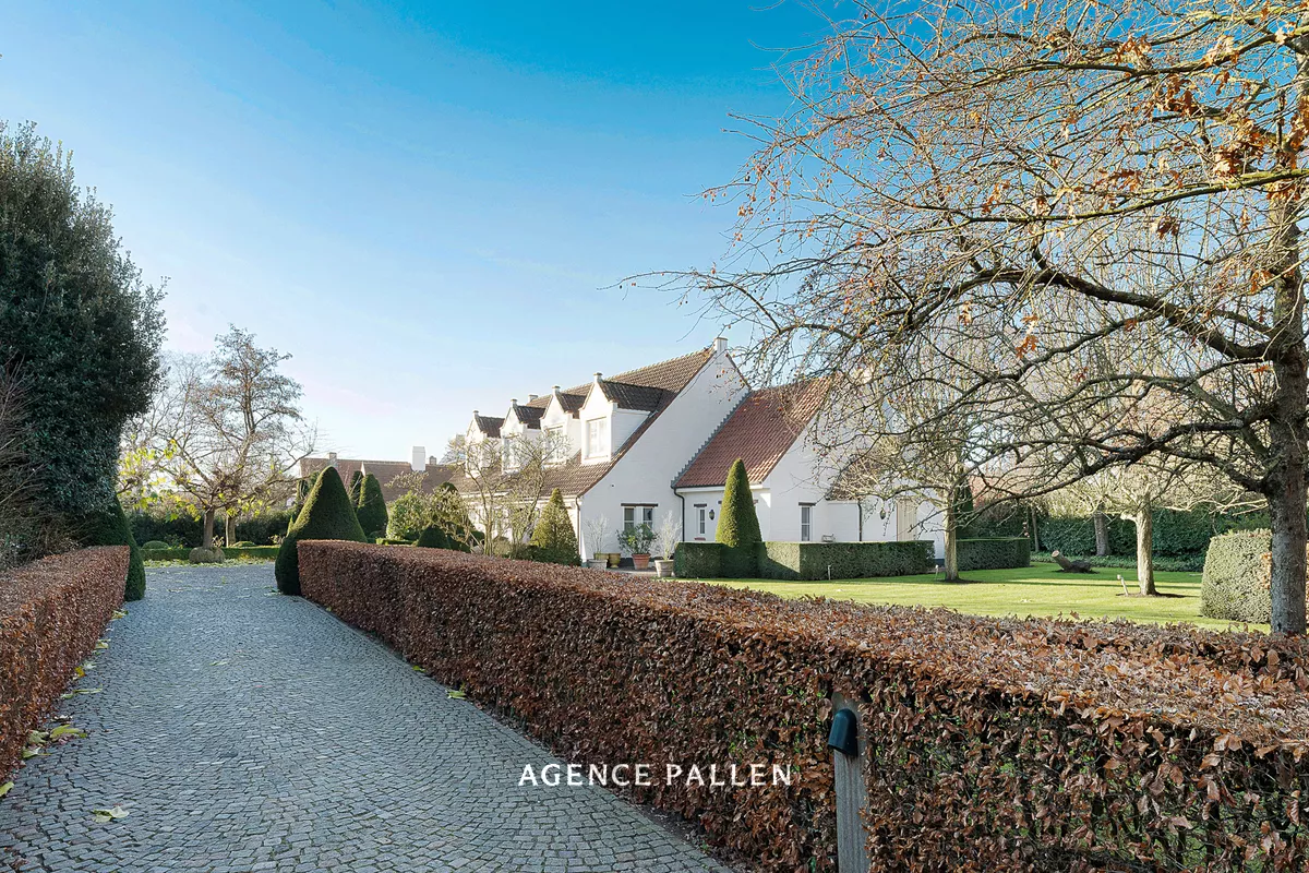 01a4c3a82b3257e544f989451d8029c9bff355e9e4e07cfa46e36d941041100d