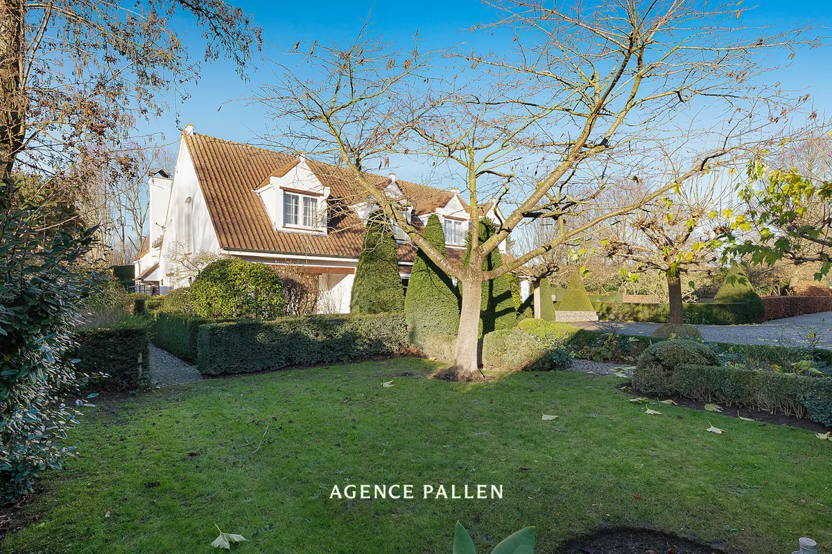 Ddc735c49d850ee208d603bb8c53a1c077138dc1128cbb0cb0baafd0b9212ee8